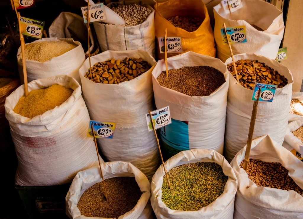 bernd-dittrich-KlEQHVJ6yYY-unsplash